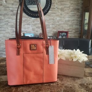 DOONEY AND BOURKE-CORAL SMALL LEXINGTON